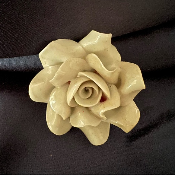 Vintage Porcelain Rose Figurine